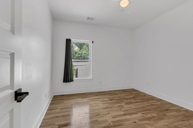 1235 Vultee Blvd, Nashville, TN 37217