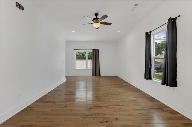 1235 Vultee Blvd, Nashville, TN 37217