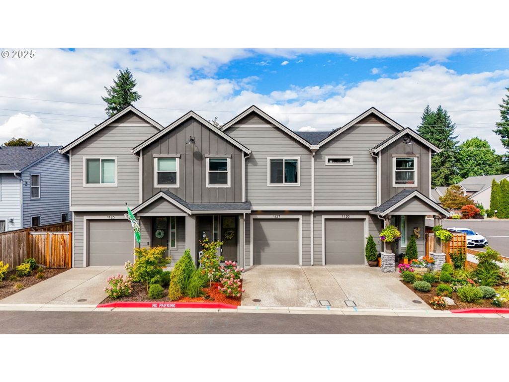 1127 LILIUM Ln, Canby, OR 97013