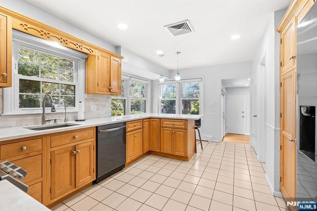 82 Van Horn Street, Demarest, NJ 07627