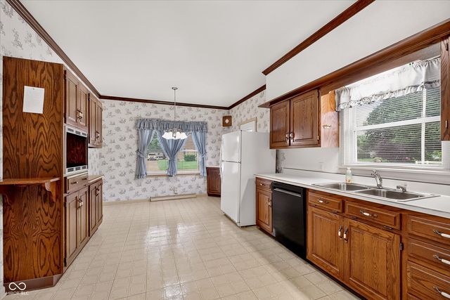 1108 Central Avenue, Noblesville, IN 46060