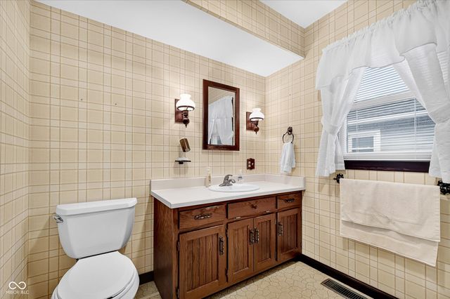 1108 Central Avenue, Noblesville, IN 46060
