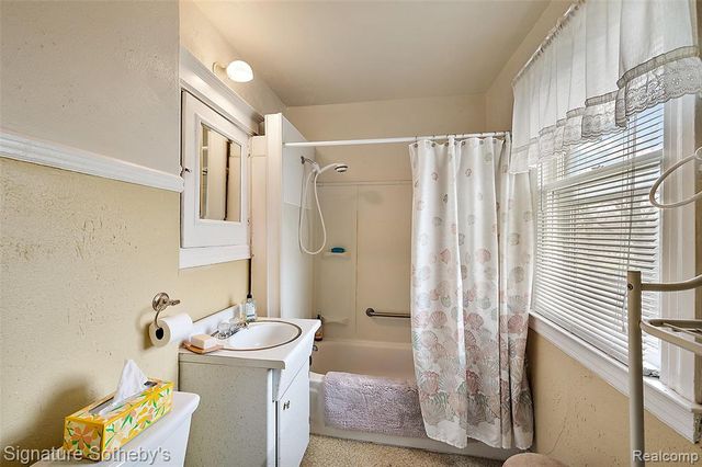 1731 Helen Street, Detroit, MI 48207