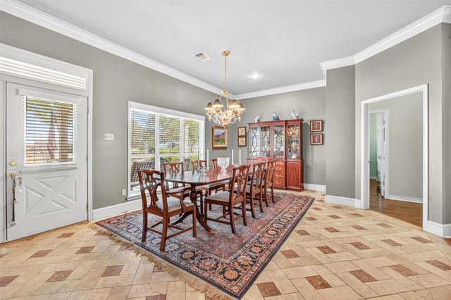 672 County Road 447, Waelder, TX 78959