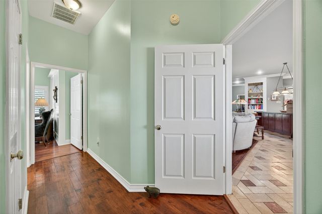 672 County Road 447, Waelder, TX 78959