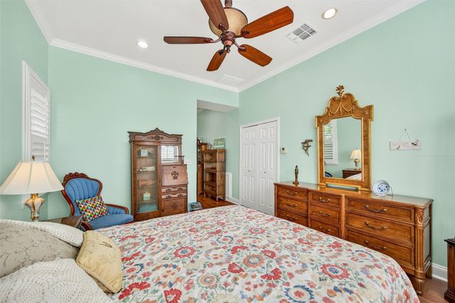 672 County Road 447, Waelder, TX 78959