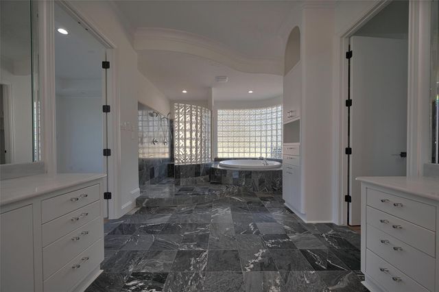 5003 Shiloh Lake Drive, Richmond, TX 77407