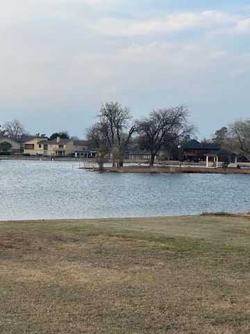 10405 Ski Drive, Oklahoma City, OK 73162