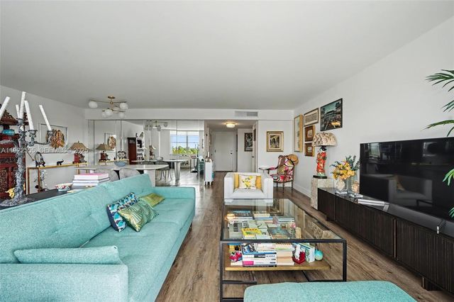 10000 W Bay Harbor Dr 303, Bay Harbor Islands, FL 33154