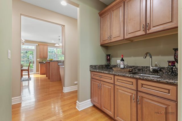 312 Camargo Court, Vernon Hills, IL 60061
