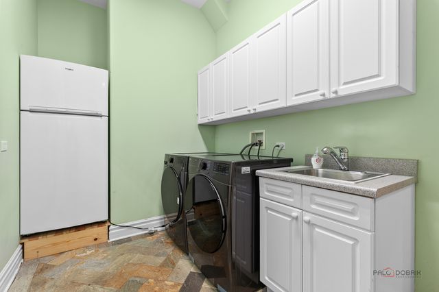 312 Camargo Court, Vernon Hills, IL 60061