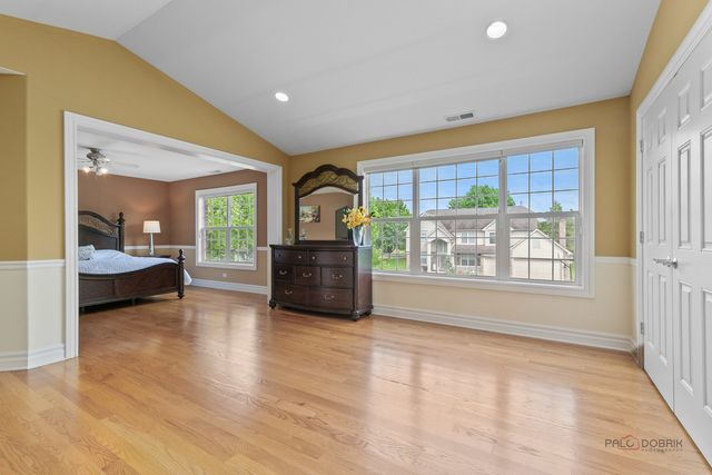 312 Camargo Court, Vernon Hills, IL 60061