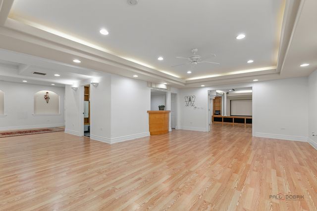 312 Camargo Court, Vernon Hills, IL 60061