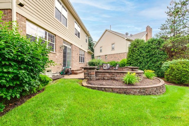 312 Camargo Court, Vernon Hills, IL 60061
