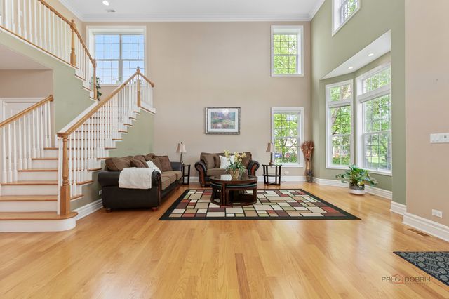312 Camargo Court, Vernon Hills, IL 60061