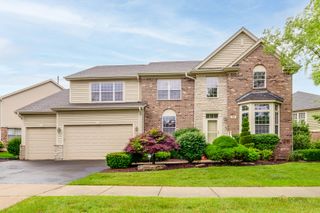 312 Camargo Court, Vernon Hills, IL 60061