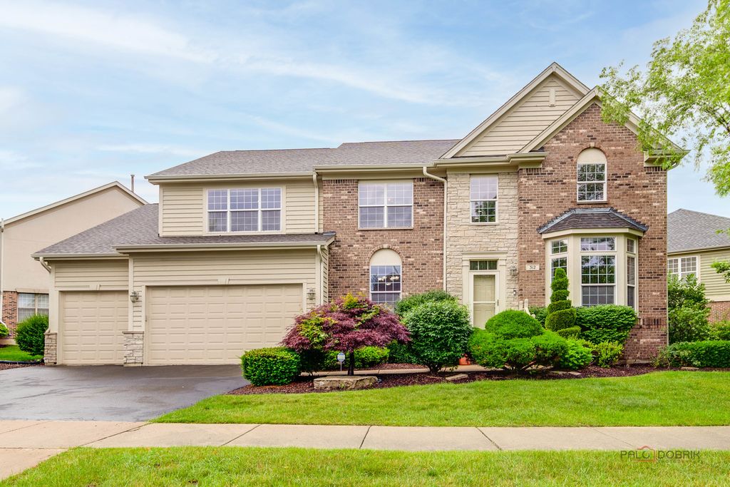 312 Camargo Court, Vernon Hills, IL 60061