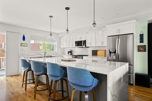 114 Broad St C, Weymouth, MA 02188