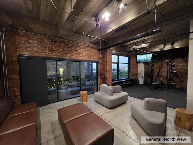 835 Locust 518, Long Beach, CA 90813
