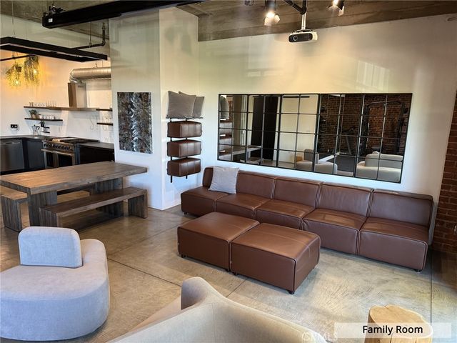 835 Locust 518, Long Beach, CA 90813