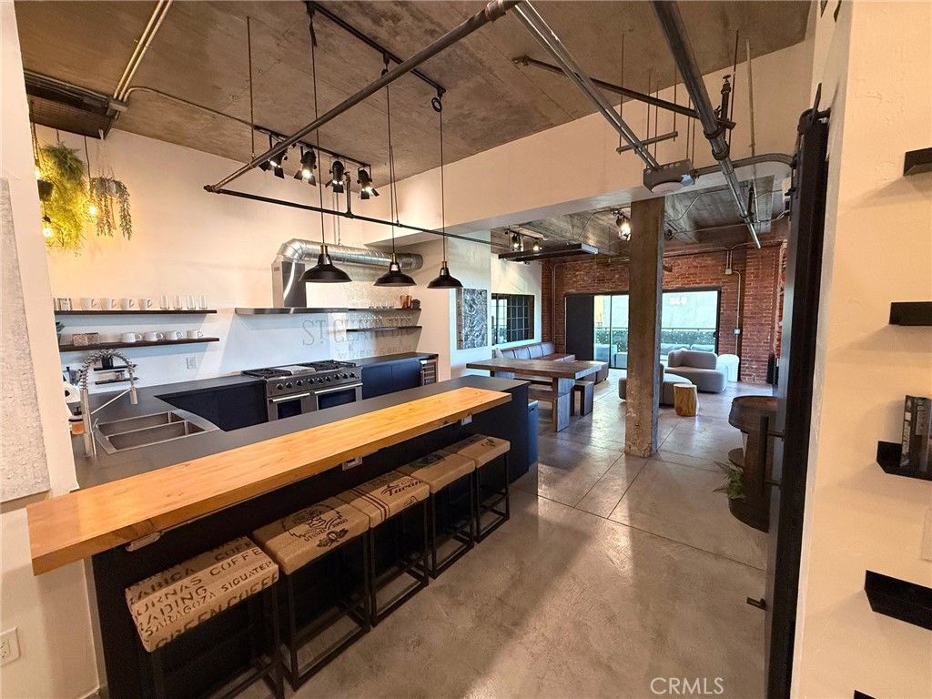 835 Locust 518, Long Beach, CA 90813