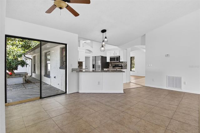 2075 HEDGEROW CIRCLE, Ocoee, FL 34761