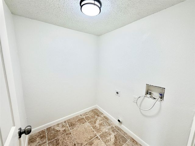 9623 Covey Ridge LN, Austin, TX 78758