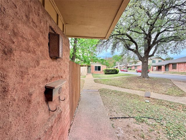 9623 Covey Ridge LN, Austin, TX 78758