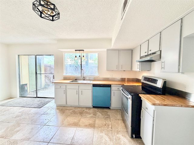 9623 Covey Ridge LN, Austin, TX 78758