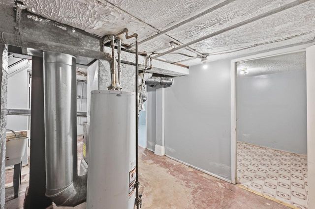 4414 N 25th STREET, Milwaukee, WI 53209