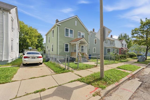 4414 N 25th STREET, Milwaukee, WI 53209
