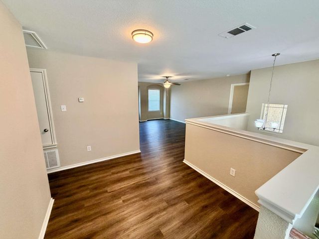 3403 Wickham LN, Austin, TX 78725