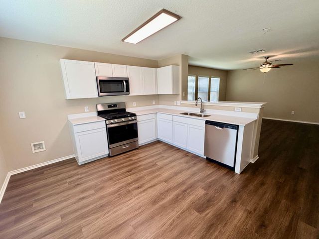 3403 Wickham LN, Austin, TX 78725