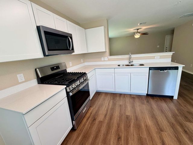 3403 Wickham LN, Austin, TX 78725