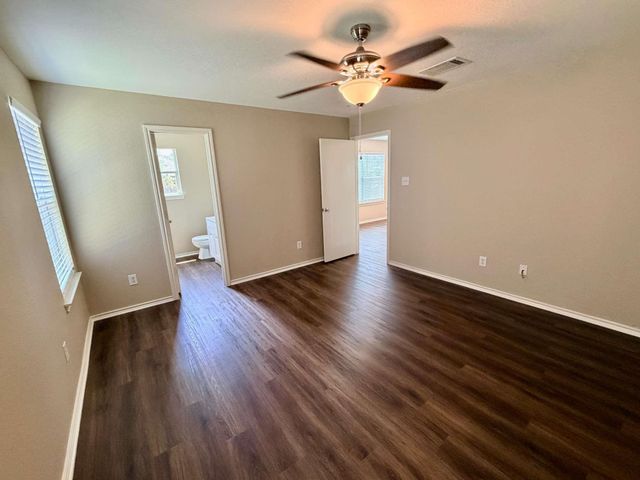 3403 Wickham LN, Austin, TX 78725