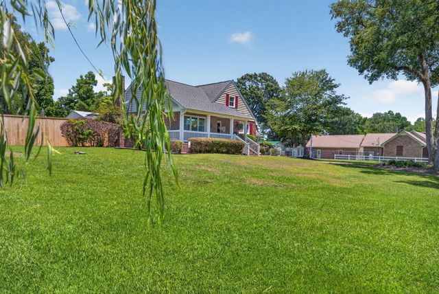 1335 Dennis Boulevard, Moncks Corner, SC 29461