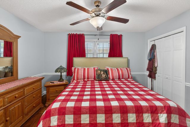1335 Dennis Boulevard, Moncks Corner, SC 29461