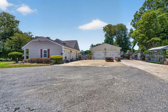1335 Dennis Boulevard, Moncks Corner, SC 29461