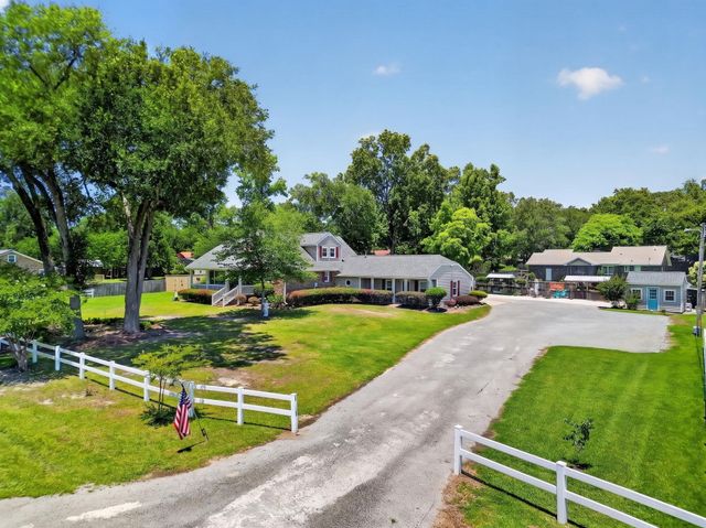 1335 Dennis Boulevard, Moncks Corner, SC 29461