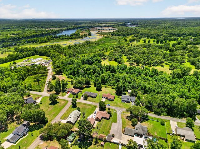 1335 Dennis Boulevard, Moncks Corner, SC 29461