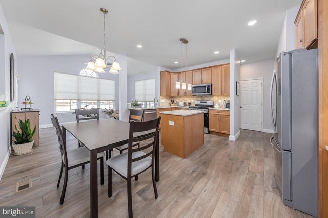 633 WORCESTER DR, West Deptford, NJ 08086