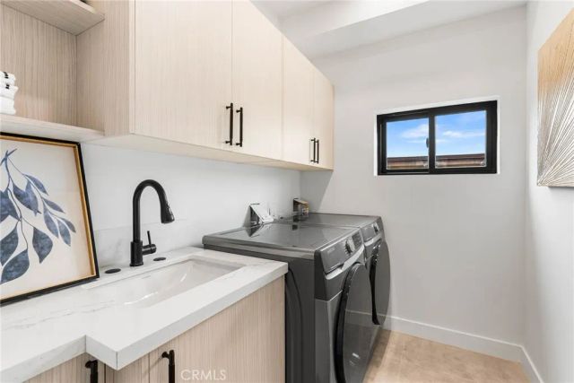 424 20th, Huntington Beach, CA 92648