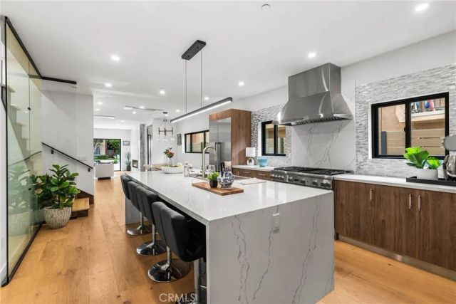 424 20th, Huntington Beach, CA 92648