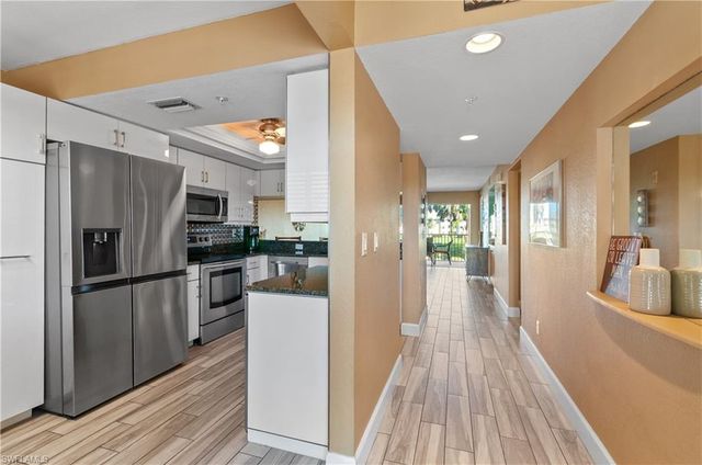 20121 Ian CT # 209, Estero, FL 33928