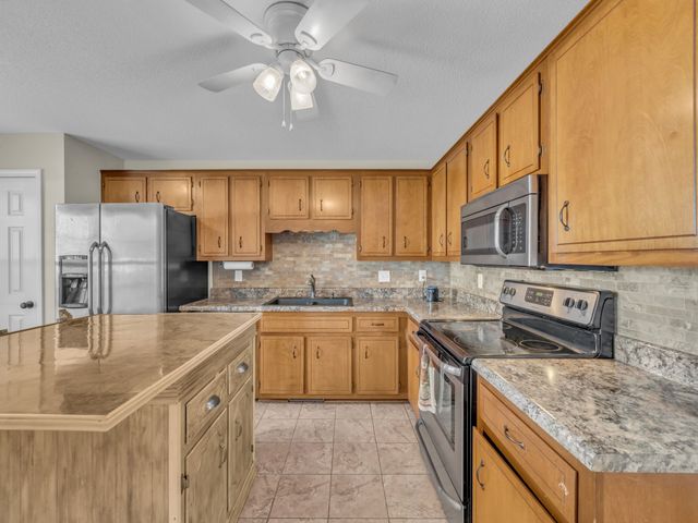 3223 Tabby Dr, Clarksville, TN 37042