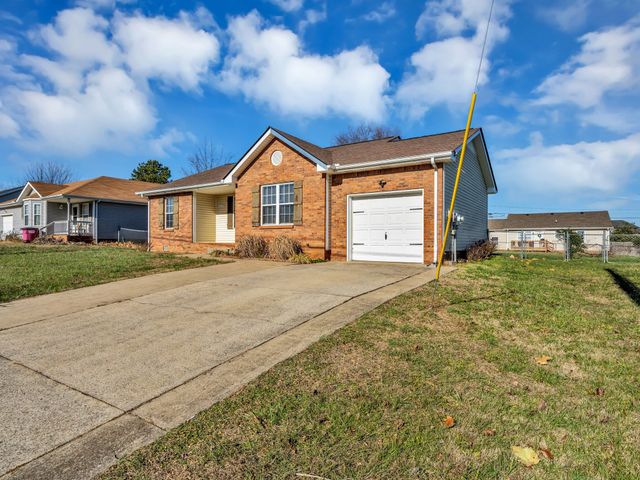 3223 Tabby Dr, Clarksville, TN 37042