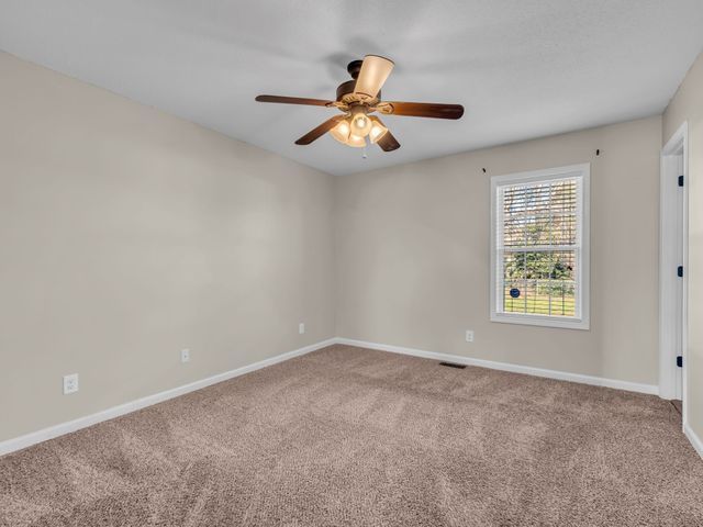 3223 Tabby Dr, Clarksville, TN 37042