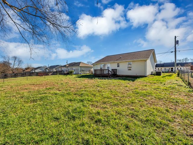 3223 Tabby Dr, Clarksville, TN 37042