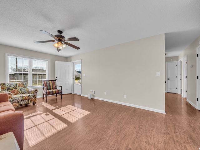 3223 Tabby Dr, Clarksville, TN 37042