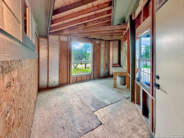 130 Rocky Ranch, Canyon Lake, TX 78133